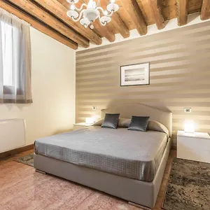 Ca' Del Monastero 6 Collection Chic For 4 Guests With Lift Venice