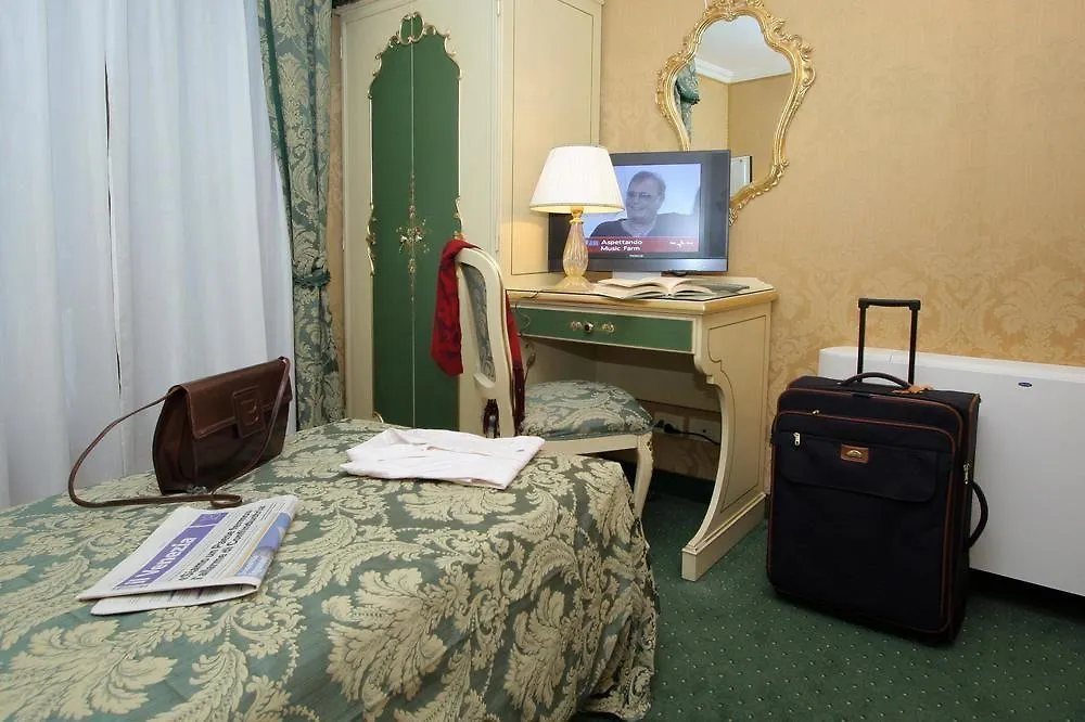 ***  Hotel Becher Venetië Italië