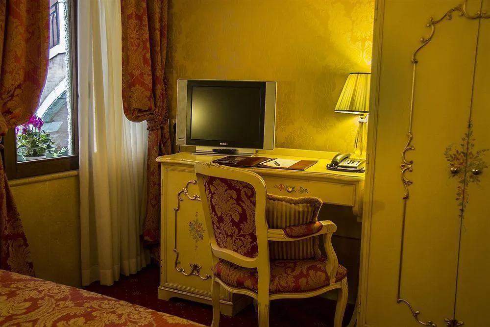 Hotel Becher Venetië 3*,  Italië